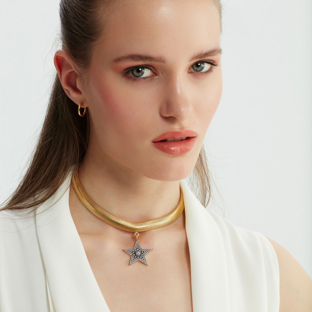 Shining Star Choker